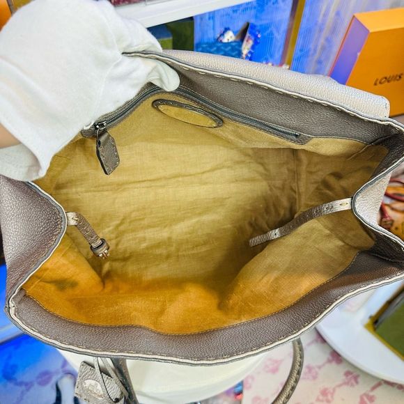 Fendi Selleria Silver Metallic Calf Skin Leather Linda Pebble Large Tote Hand Ba - Picture 9 of 14